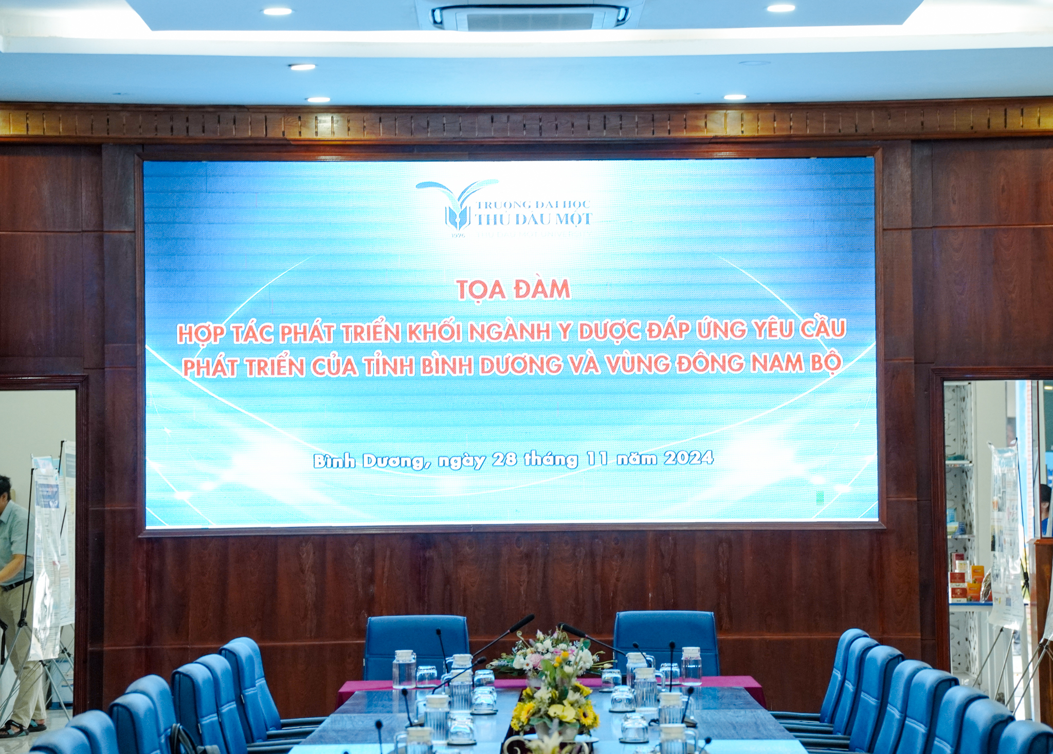 Tọa Đàm Phát Triển Nhân Lực Y Dược: Kết Nối Giữa Nhà Trường, Doanh Nghiệp và Nhà nước