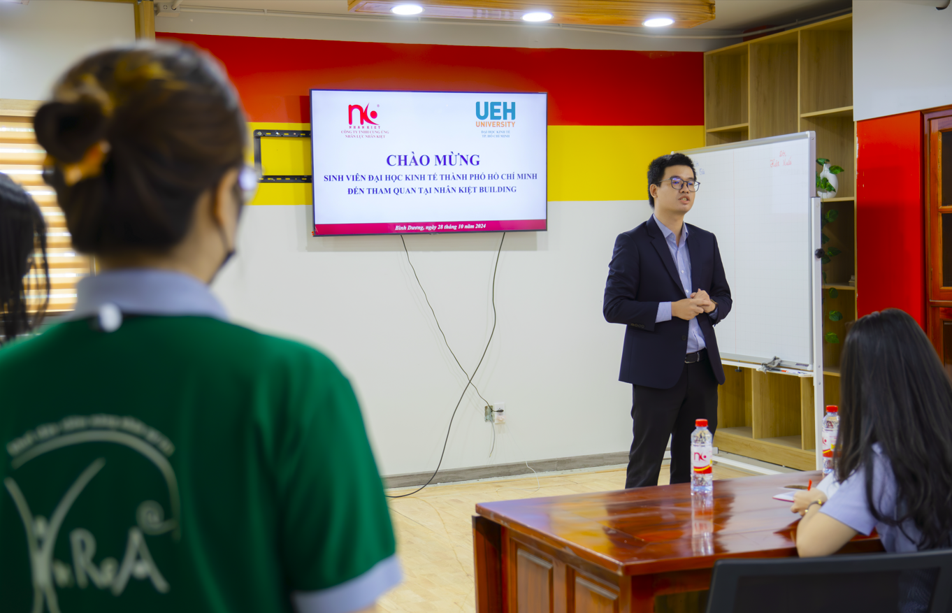 Công Ty TNHH Cung Ứng Nhân Lực Nhân Kiệt Chào Đón Sinh Viên UEH và Lễ Phát Động Cuộc Thi Giải Mã Ma Trận Nhân Sự 2024